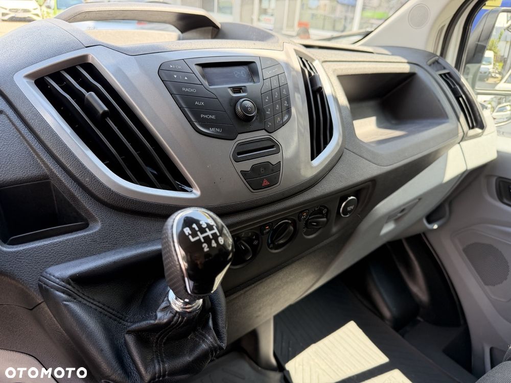 Ford Transit - 11