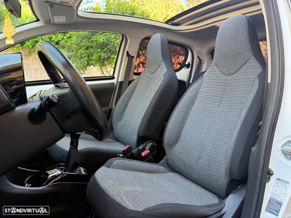 Citroën C1 Airscape PureTech Shine - 12