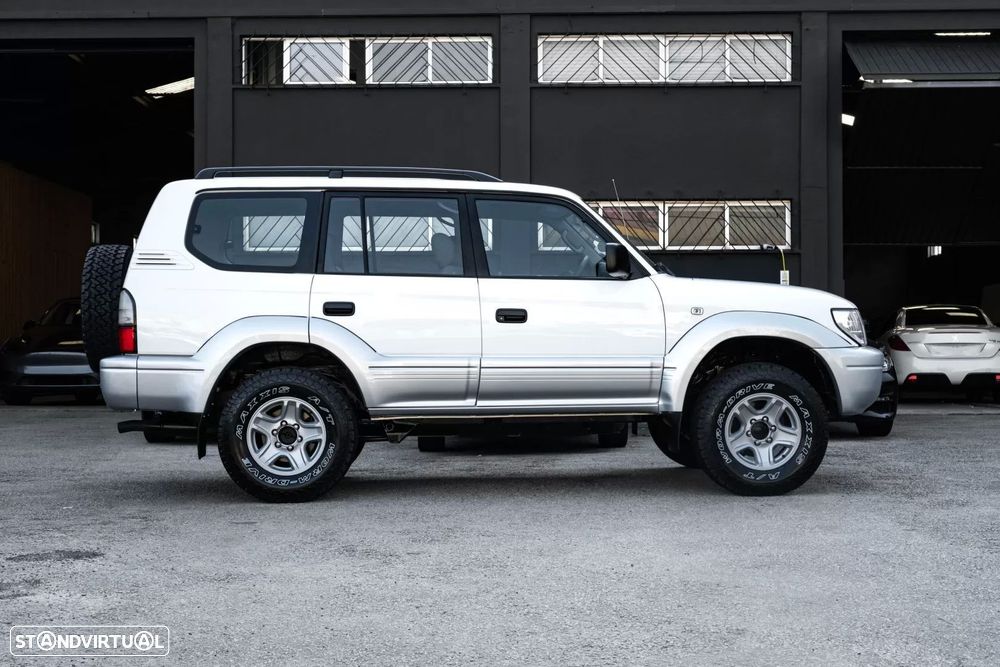 Toyota Land Cruiser 3.0 TD Pack 2 - 4