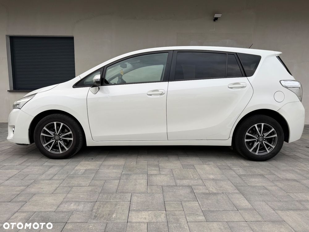 Toyota Verso 2.0 D-4D Active - 7