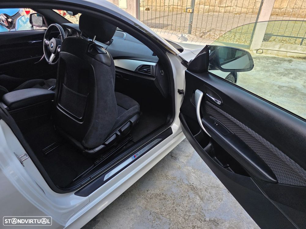 BMW 220 d Coupe Pack M Auto - 29