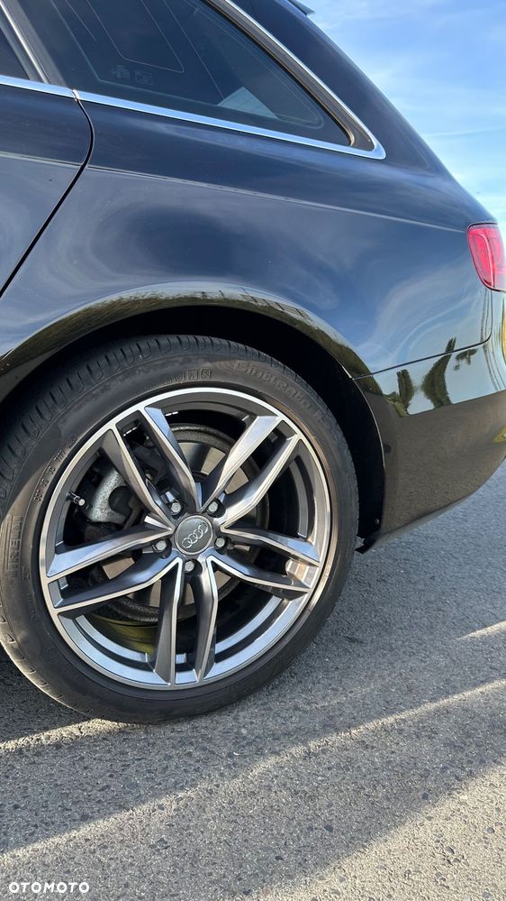 Audi A4 Avant 2.0 TDI DPF clean diesel quattro S tronic S line Sportpaket - 26