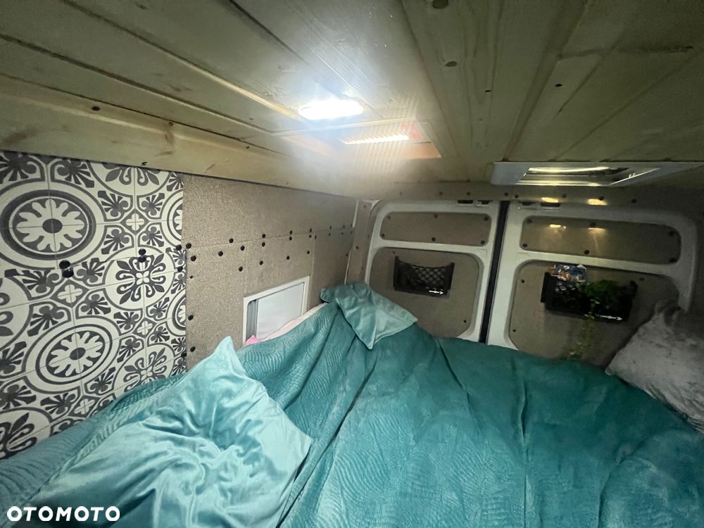 Volkswagen Crafter - 14