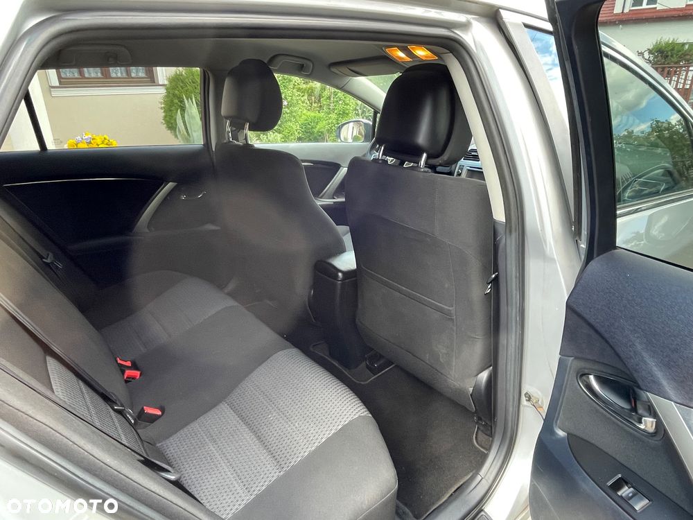 Toyota Avensis 1.6 Edition (2014) - 25