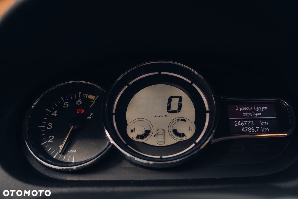 Renault Megane - 11