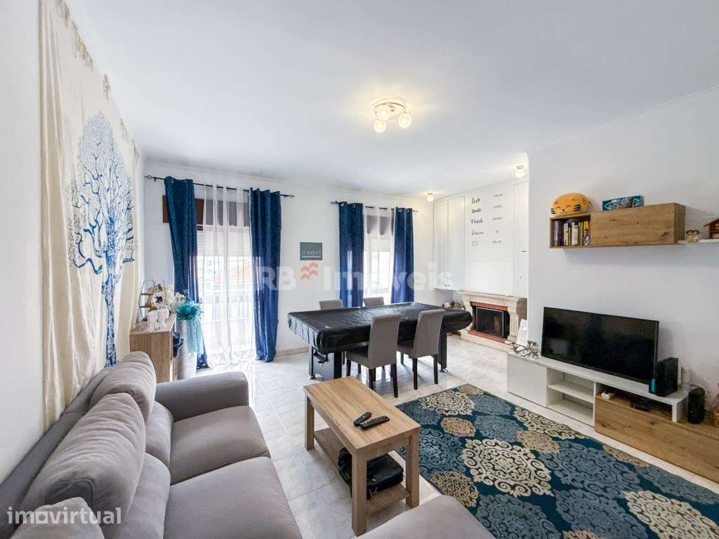 Apartamento T3 com sótão, terraço e elevador, no centro da cidade d... - Grande imagem: 2/54
