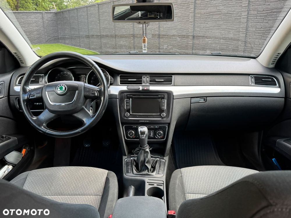 Skoda Superb 2.0 TDI Elegance - 10