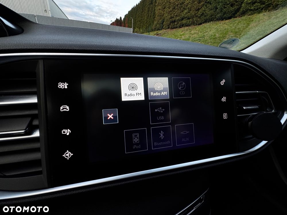 Peugeot 308 SW BlueHDi 150 Automatik Stop & Start Allure - 21