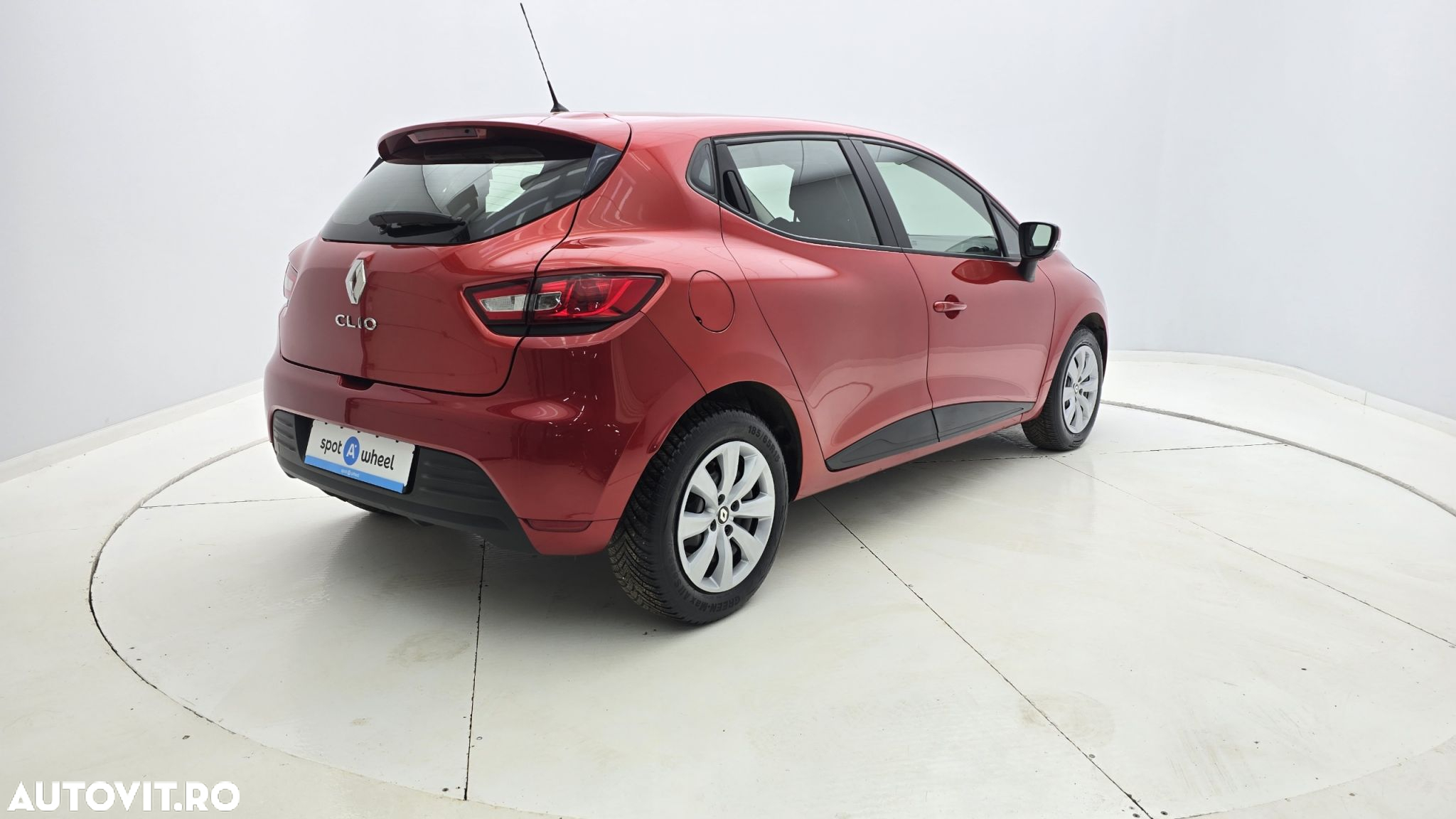Renault Clio - 6