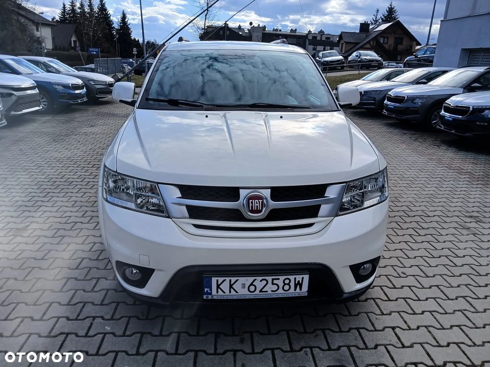 Fiat Freemont 2.0 Multijet 16V DPF Automatik Allrad Lounge - 2