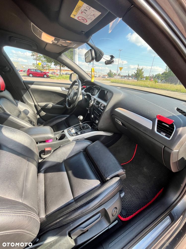 Audi A4 Avant 2.0 TDI ultra - 12