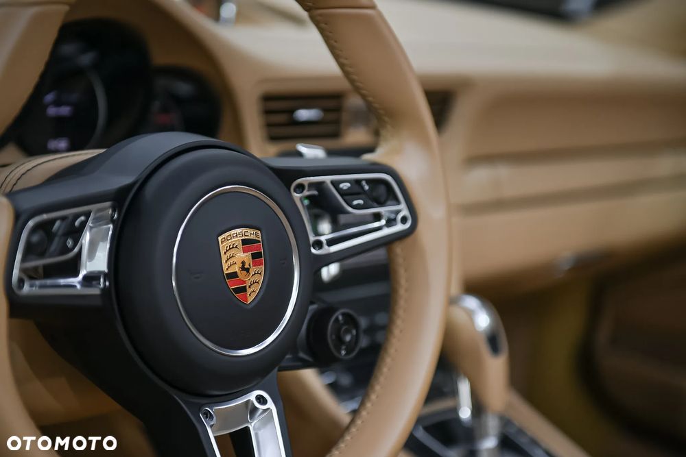Porsche 911 - 18