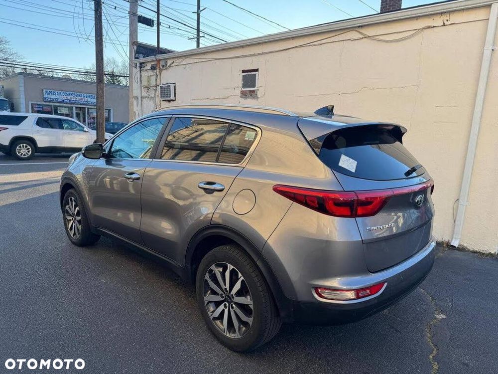Kia Sportage - 12