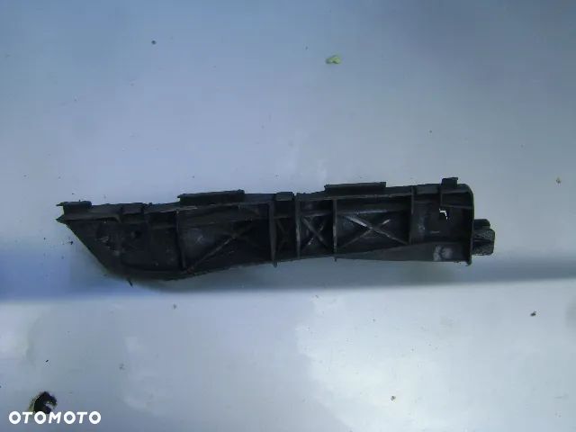 ŚLIZG ZDERZAKA PRZÓD AVENSIS T25 03-08 - 1