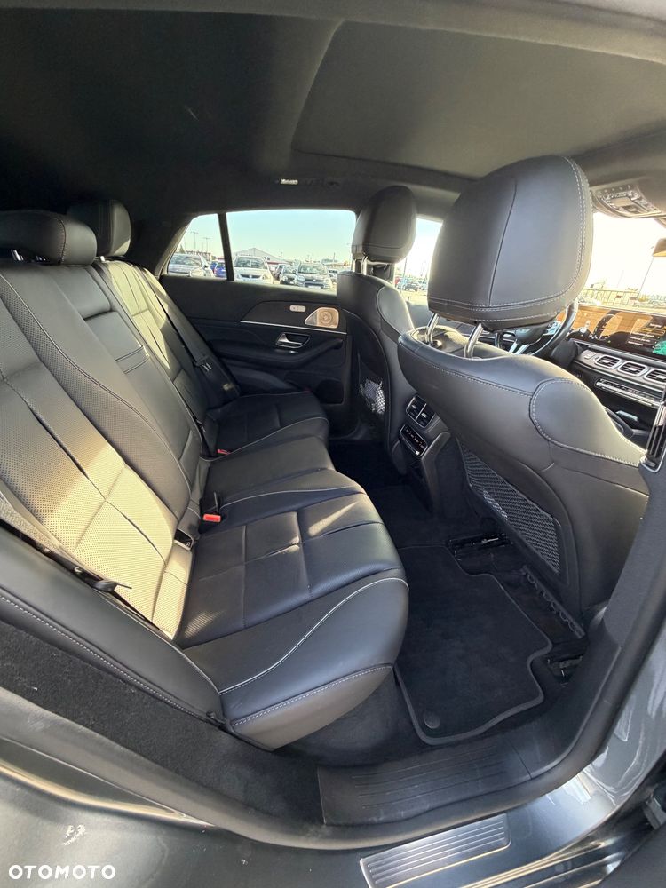 Mercedes-Benz GLE - 40