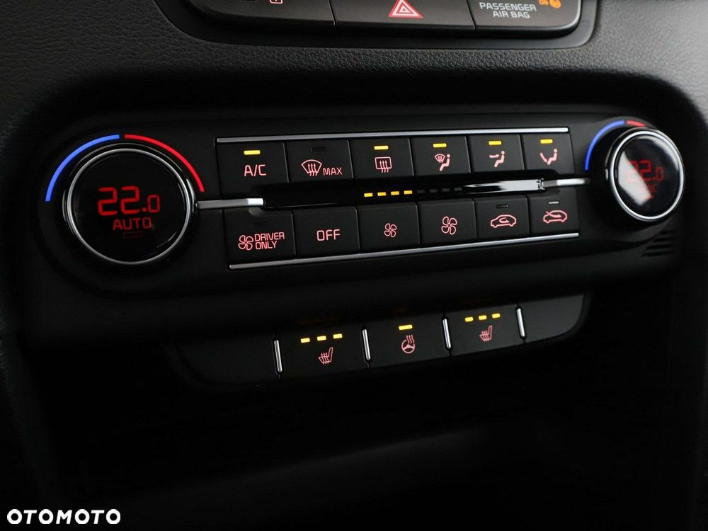 Kia Ceed 1.6 GDI DCT OPF Vision - 29