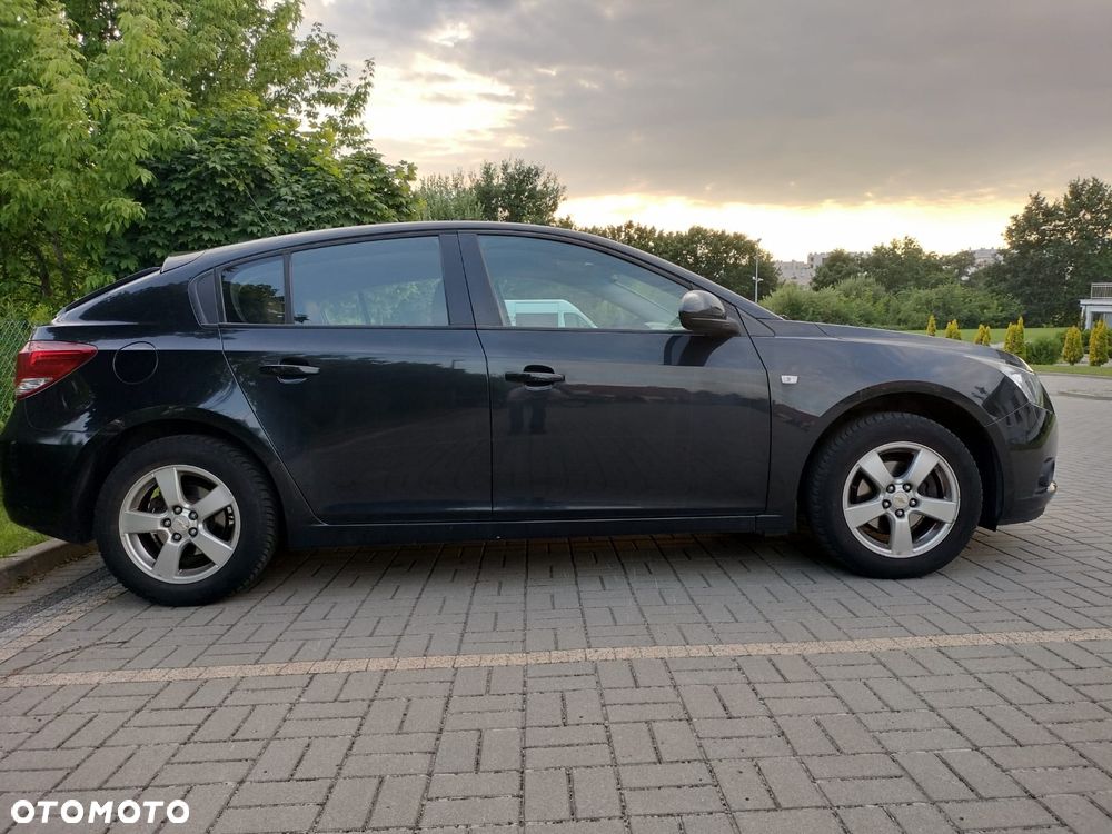 Chevrolet Cruze 1.6 LT - 6