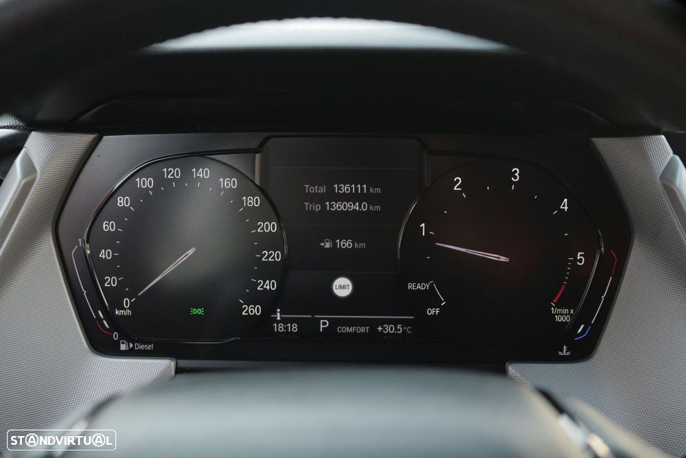 BMW 118 d Pack Desportivo M — fotografia 37