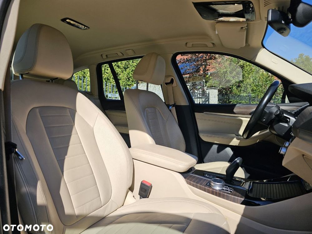 BMW X3 xDrive25d - 28