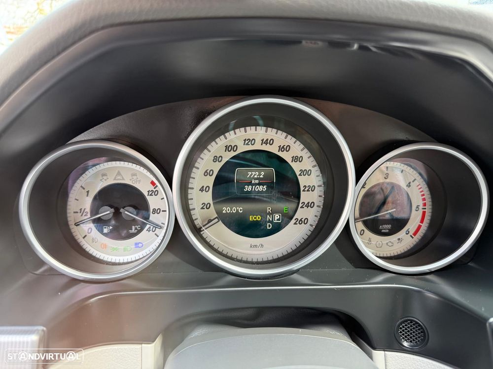 Mercedes-Benz E 350 BlueTEC Avantgarde 4-Matic - 31