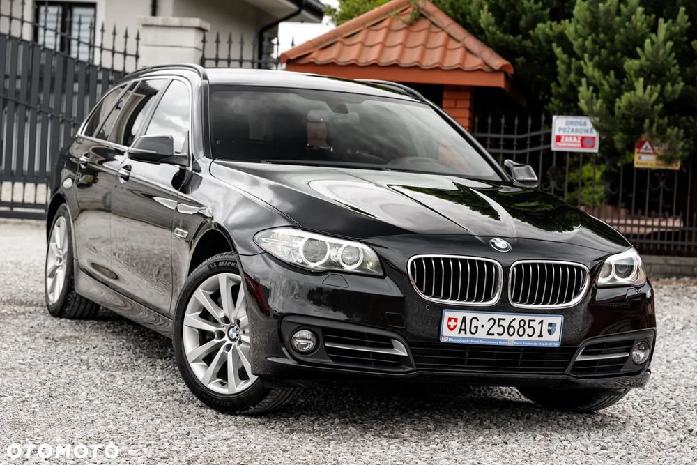BMW Seria 5 525d xDrive Sport-Aut Modern Line - 2