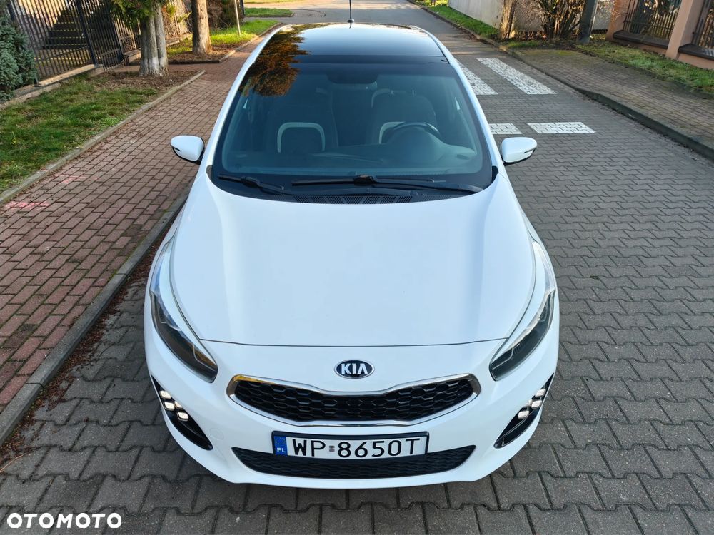 Kia Ceed 1.6 CRDi 136 DCT ISG GT Line - 11
