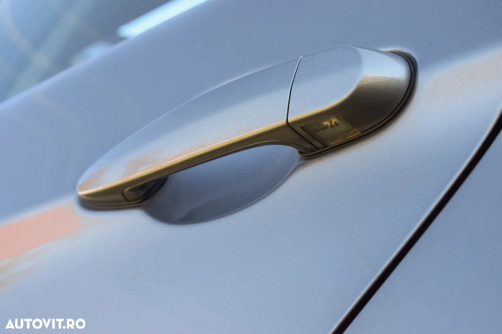 BMW Seria 3 318d Sport Line - 20