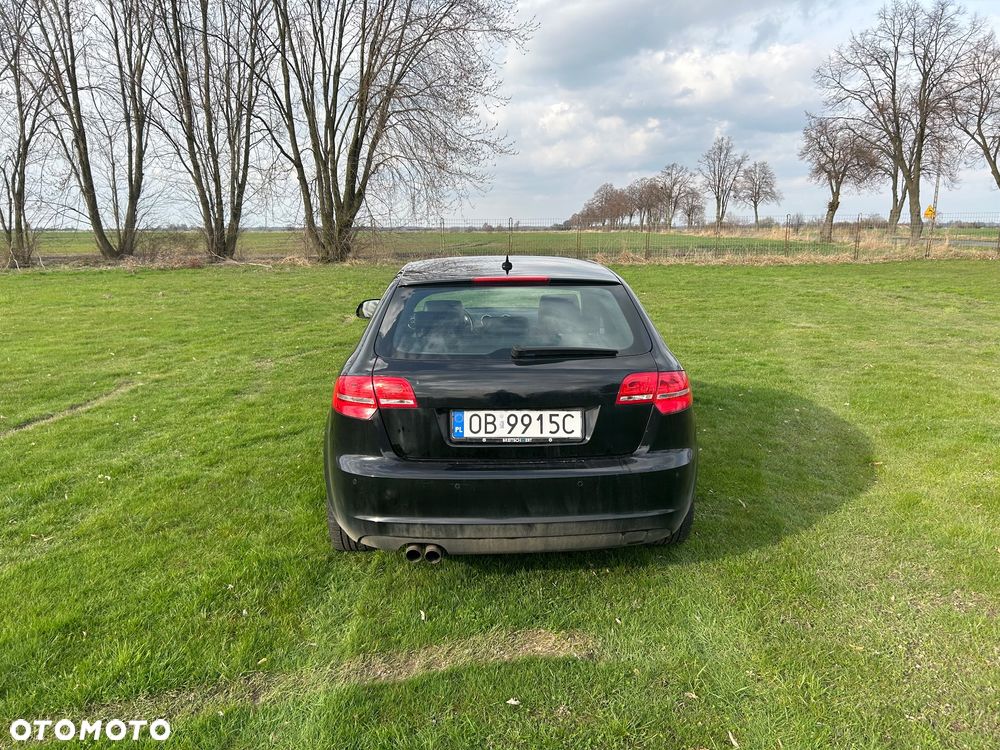 Audi A3 Sportback 2.0 TDI DPF Ambiente - 3