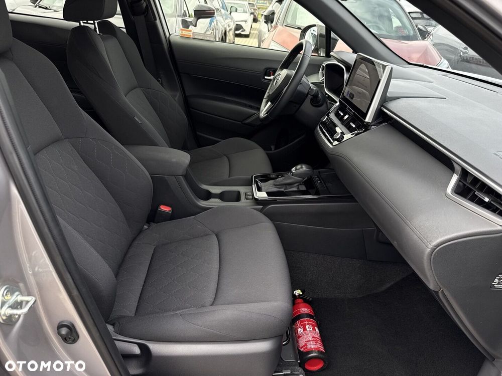 Toyota Corolla Cross - 8