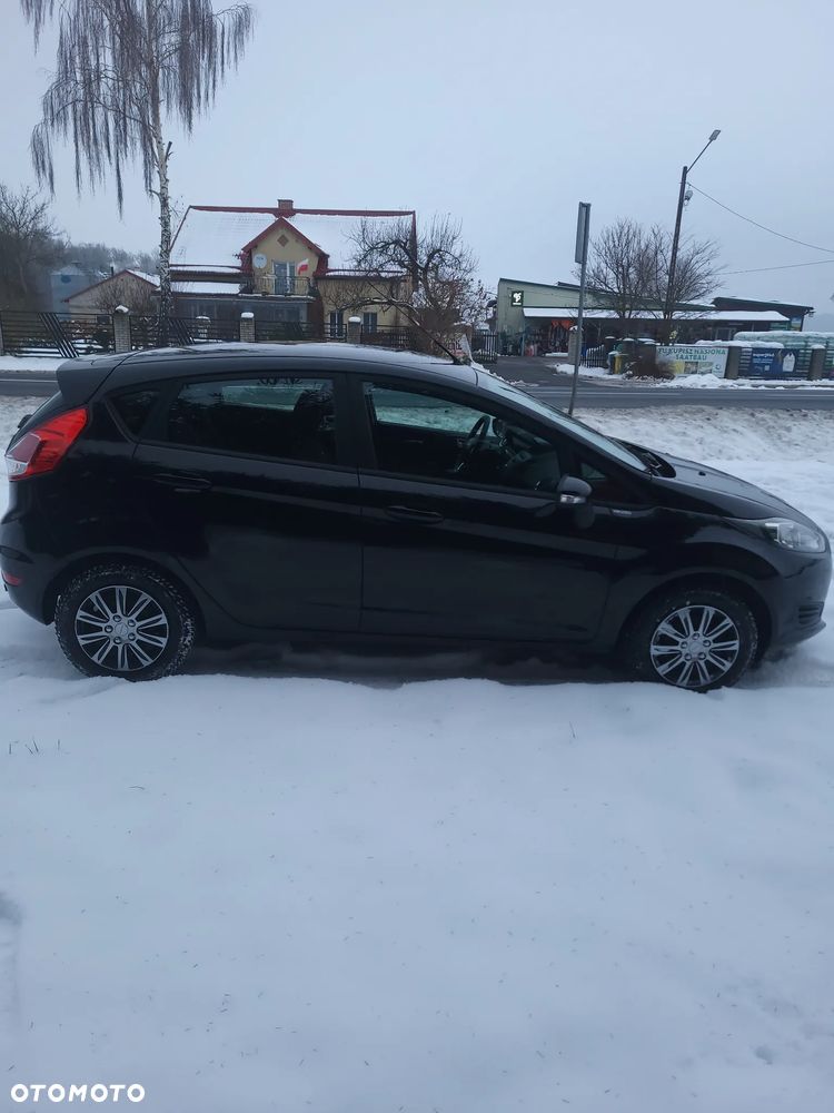 Ford Fiesta 1.5 TDCi Titanium - 4