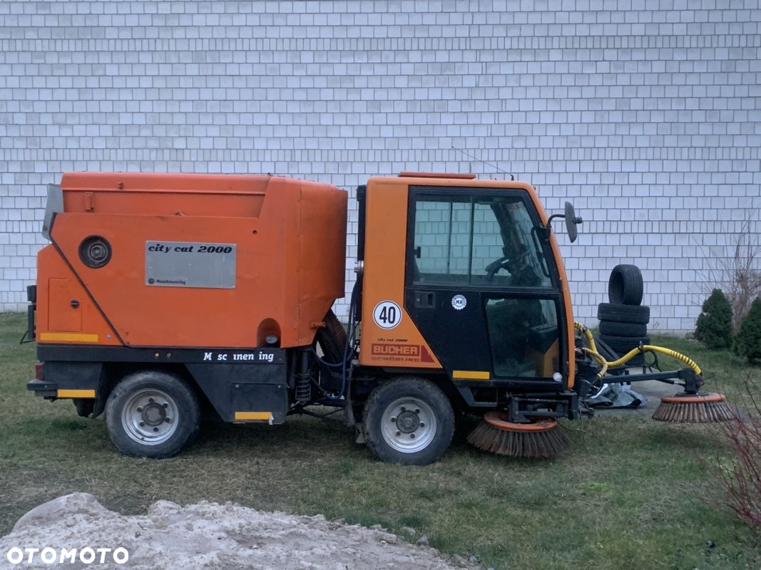 Kubota Bucher Guyer City Cat CC 2000 - 7