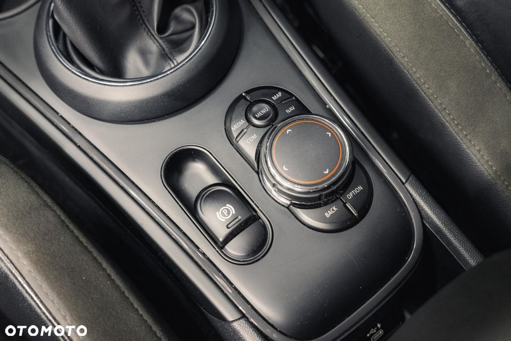 MINI Countryman - 25