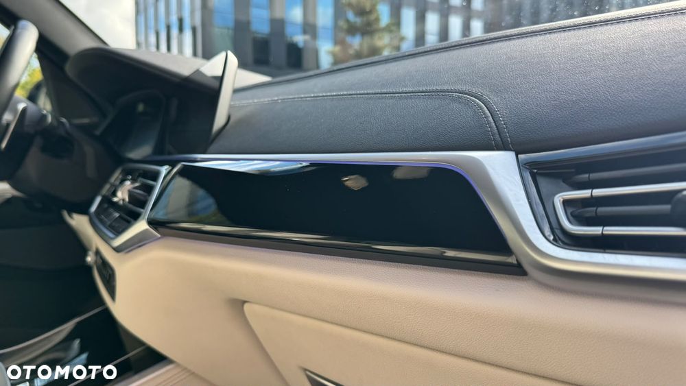 BMW X5 M M50i - 26