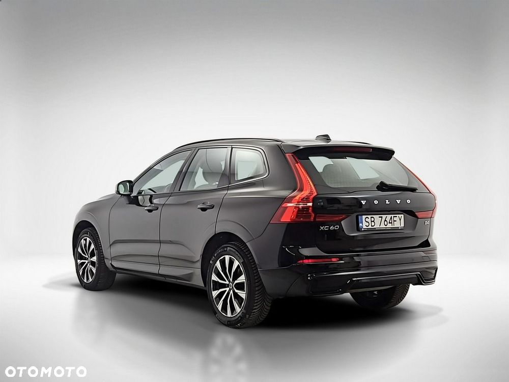 Volvo XC 60 B4 B Plus Dark - 3