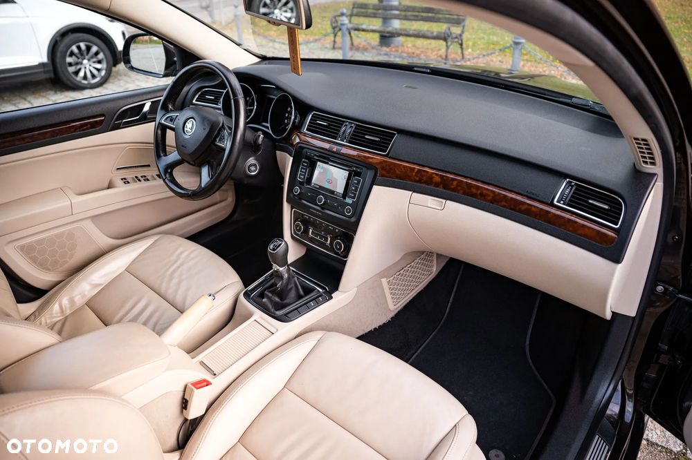 Skoda Superb 1.8 TSI Ambition Outdoor - 29
