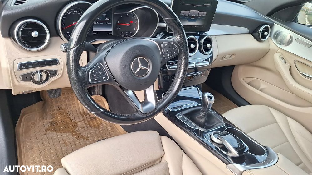 Mercedes-Benz C - 7