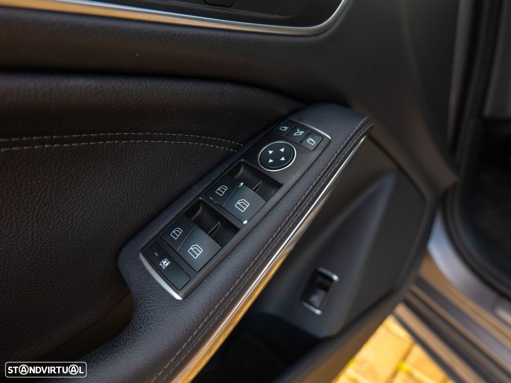 Mercedes-Benz CLA 220 d 7G-DCT AMG Line - 14