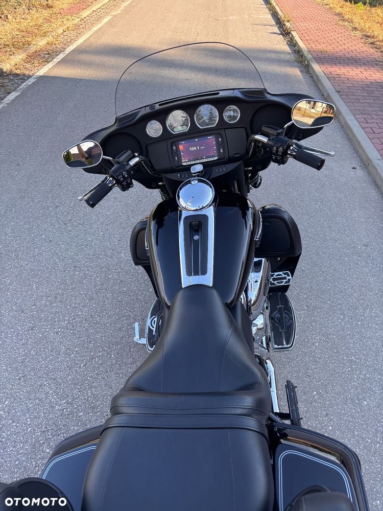 Harley-Davidson FLHTCU Ultra - 11