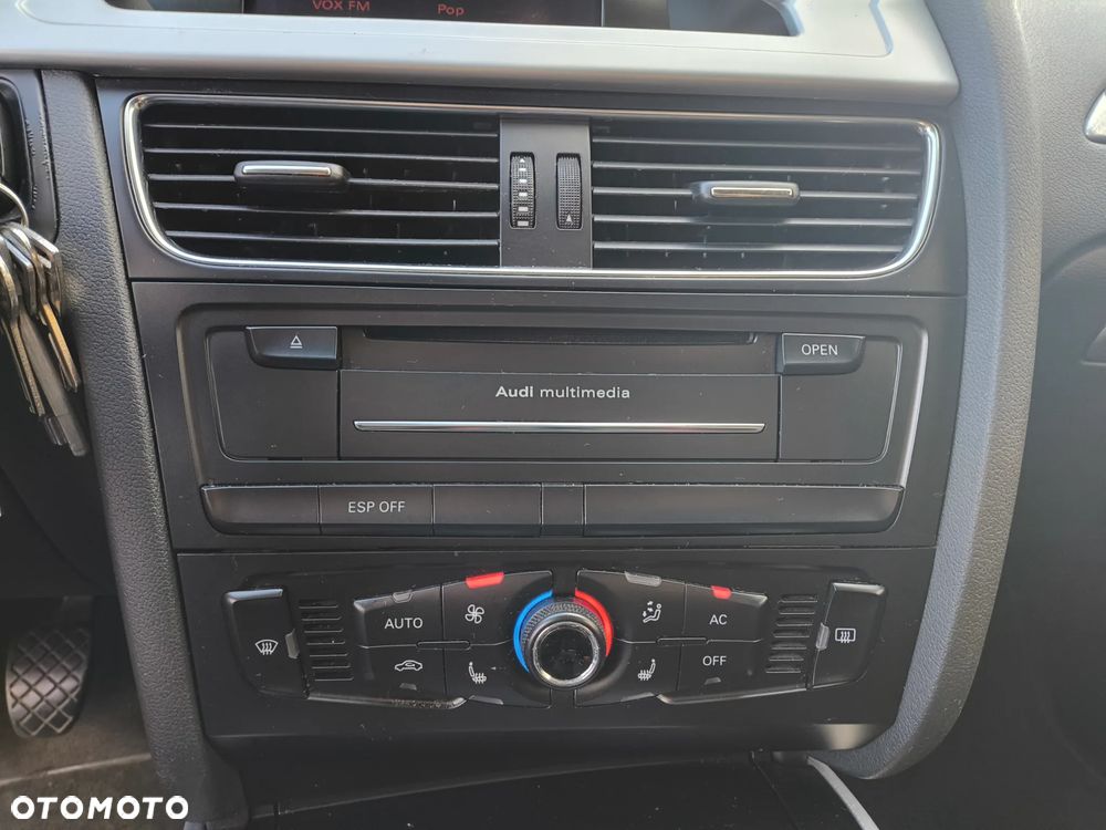 Audi A4 Limousine - 14