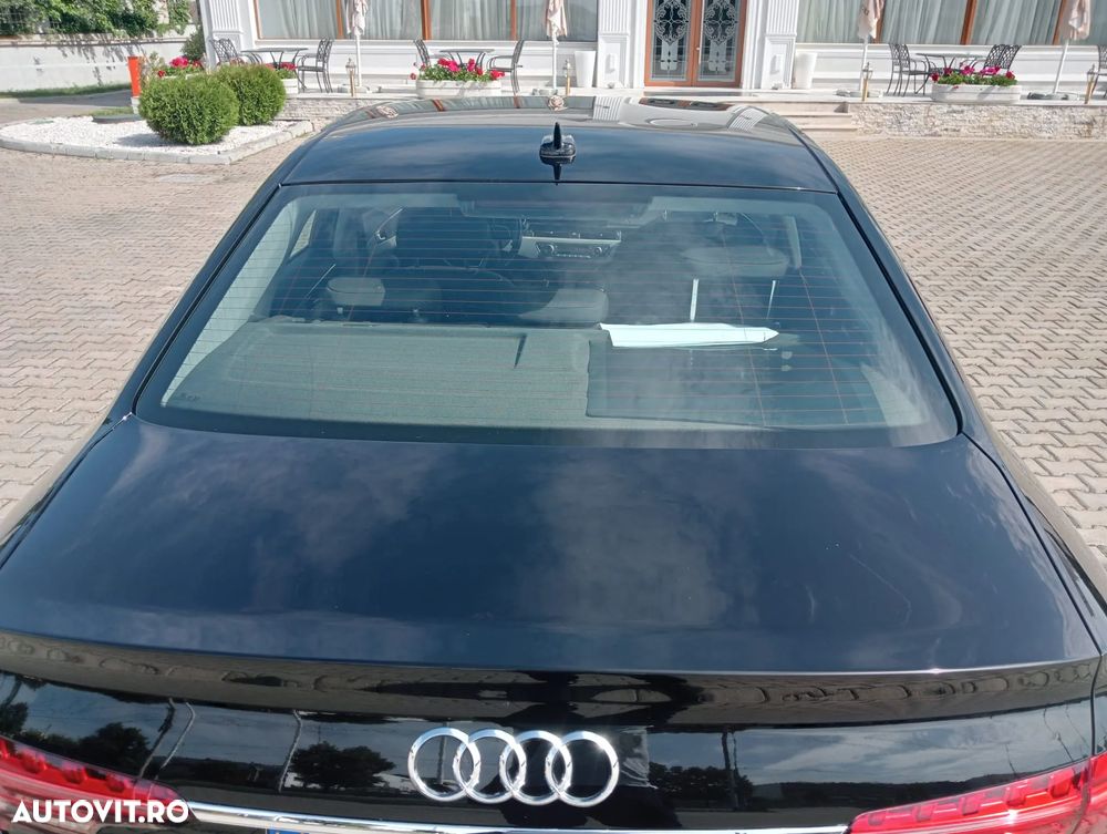 Audi A4 35 TFSI S tronic MHEV Basic - 4