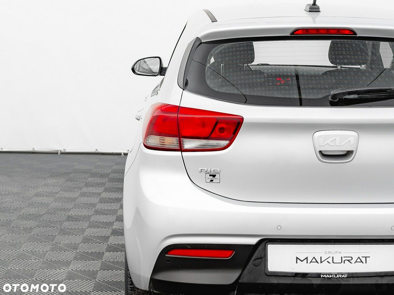 Kia Rio 1.2 M - 12