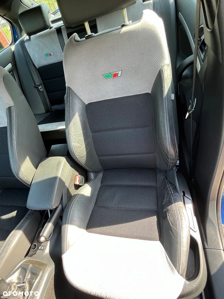 Skoda Octavia 2.0 TDI DPF RS - 25