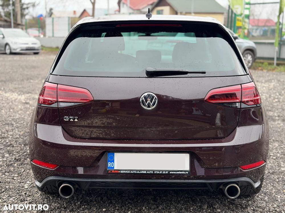 Volkswagen Golf 2.0 TSI DSG GTI Performance - 3