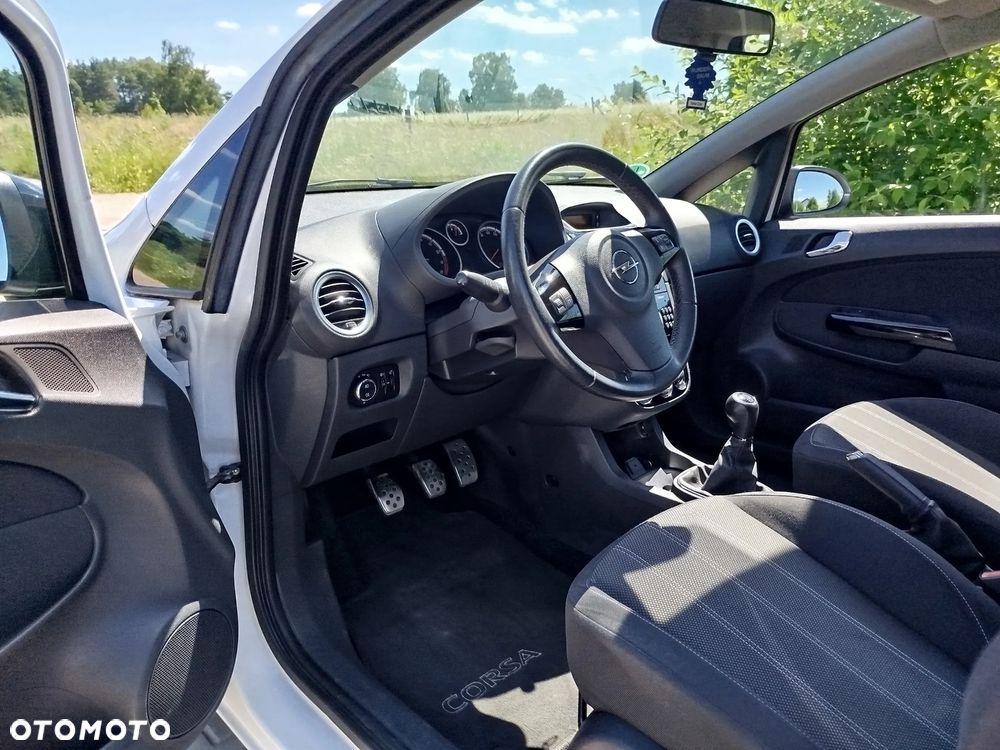 Opel Corsa - 23