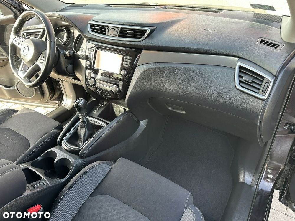 Nissan Qashqai 1.2 DIG-T N-Connecta - 16