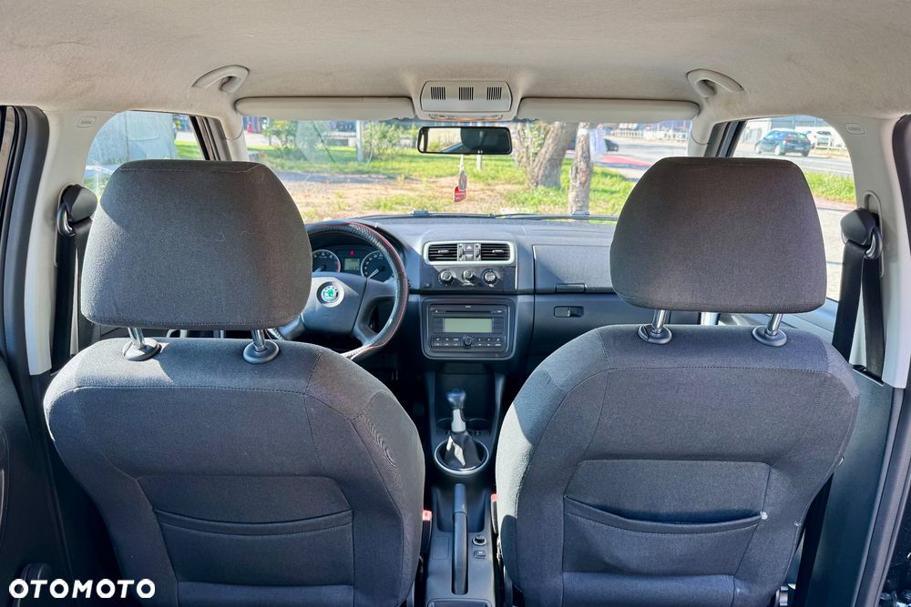 Skoda Fabia 1.2 HTP Cool Colour Edition - 17