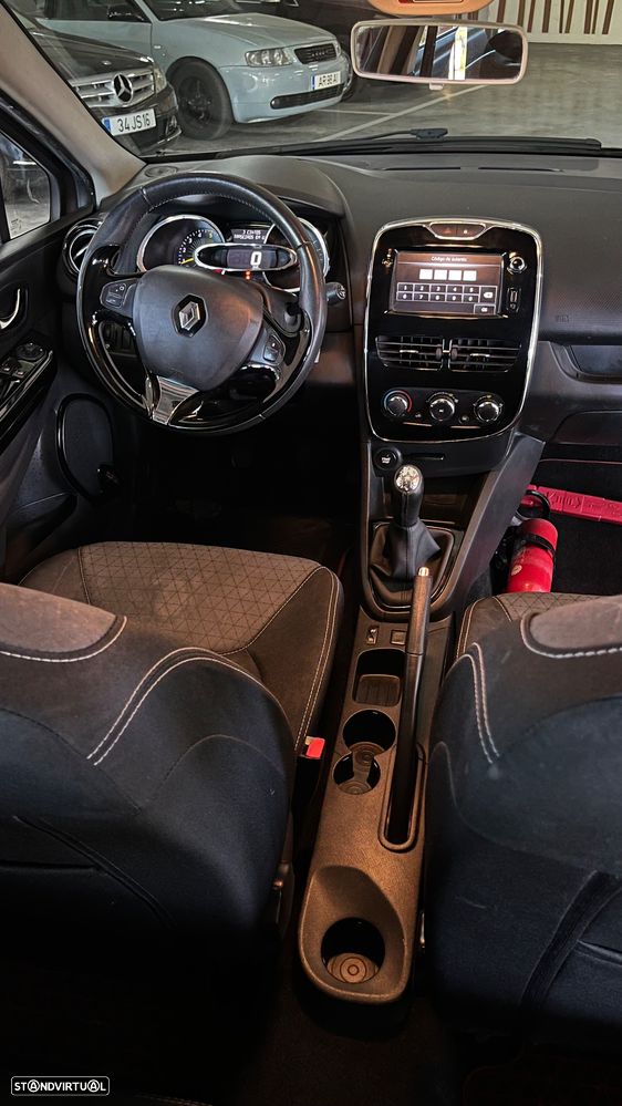 Renault Clio 1.5 dCi Dynamique S - 12