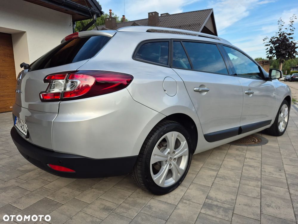 Renault Megane 1.6 16V Expression Euro5 - 11