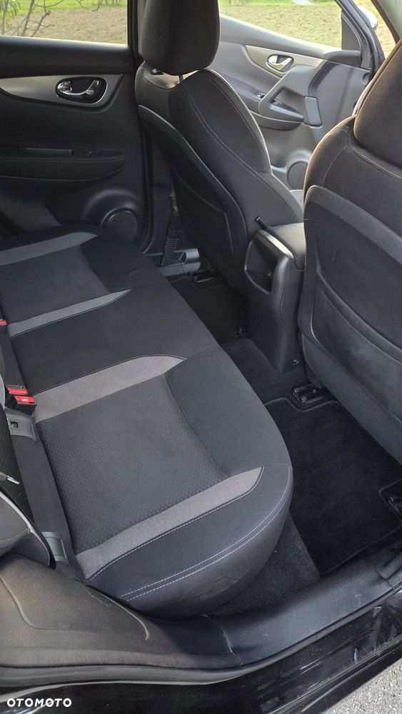 Nissan Qashqai 1.6 DCi Xtronic TEKNA - 22