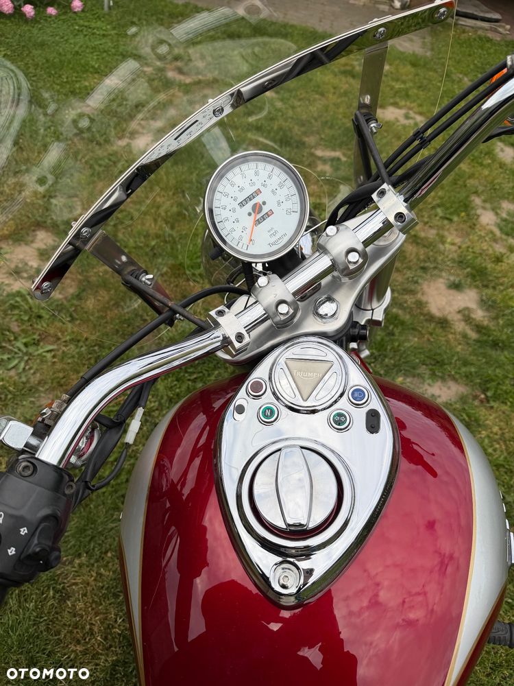 Triumph America - 5